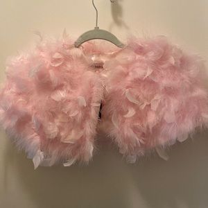 Halabaloo kids feather collar cape size L NWT